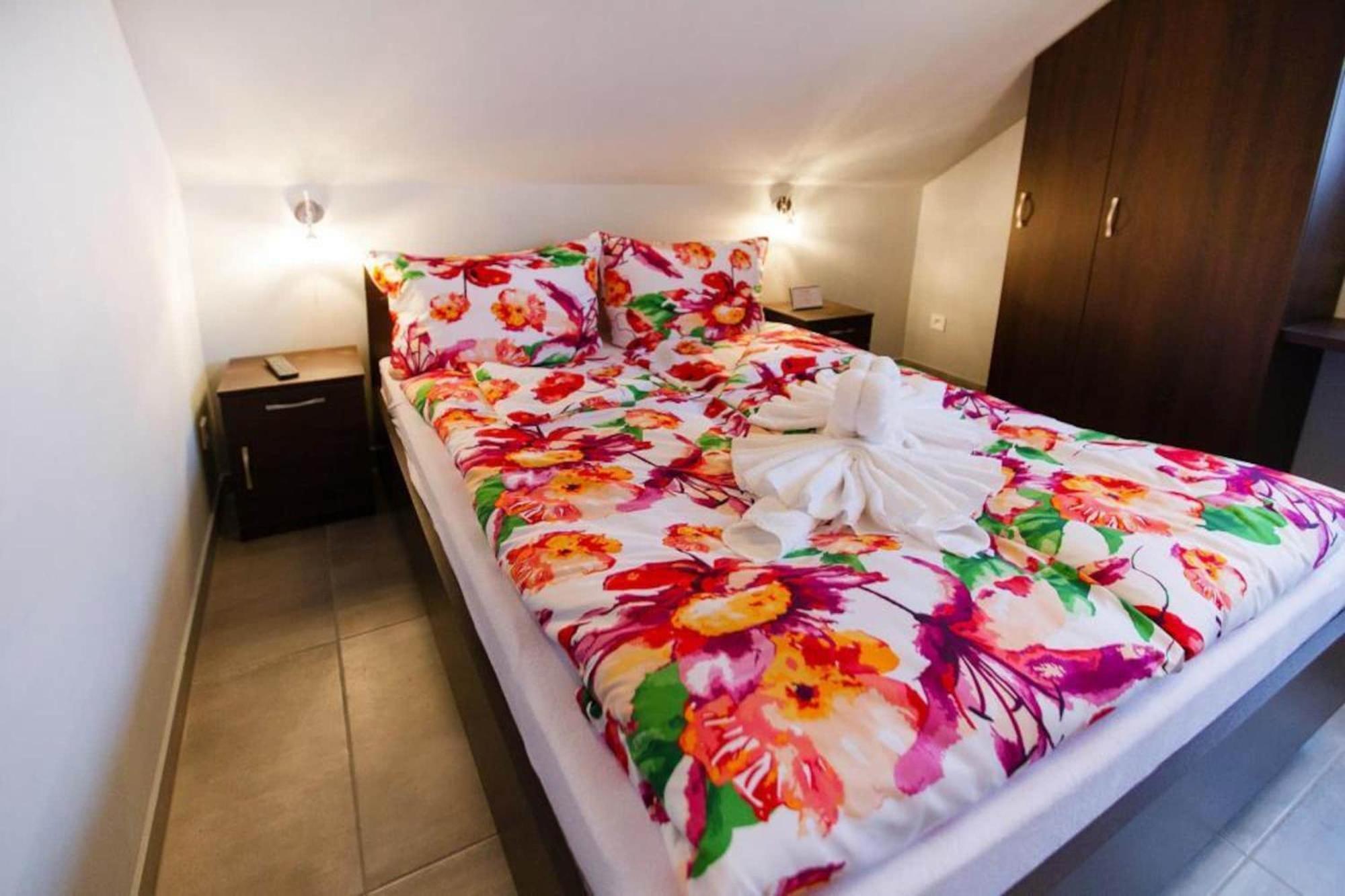 Comfortable Premium Class Apartment Shared Swimming Pool Gaski Exterior photo